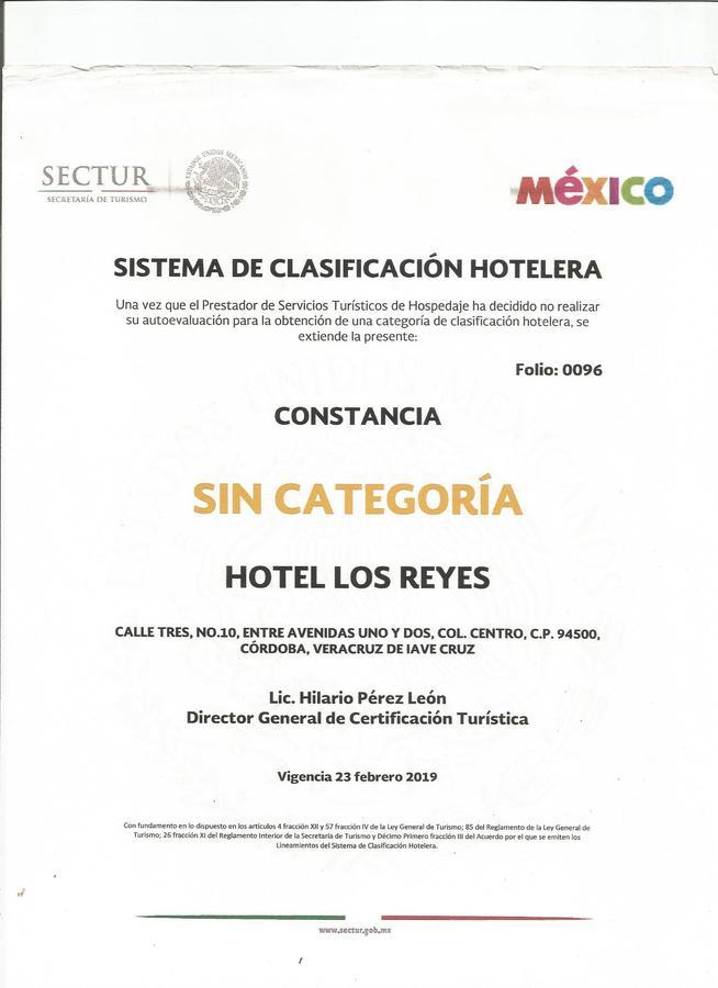 Hotel Los Reyes *